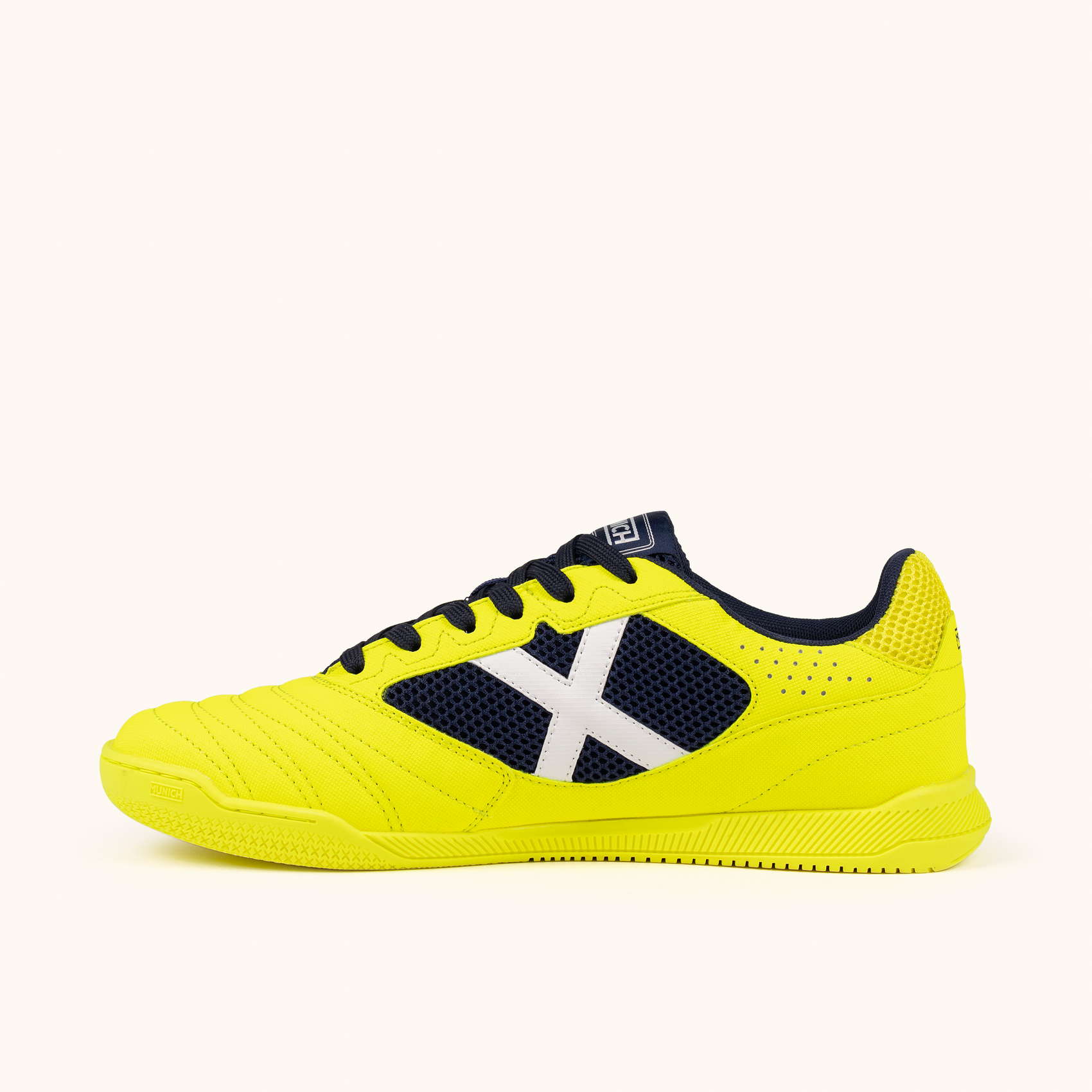 Miniatura 3.0 de Chuteira Futsal Debut Amarelo/Preto Munich